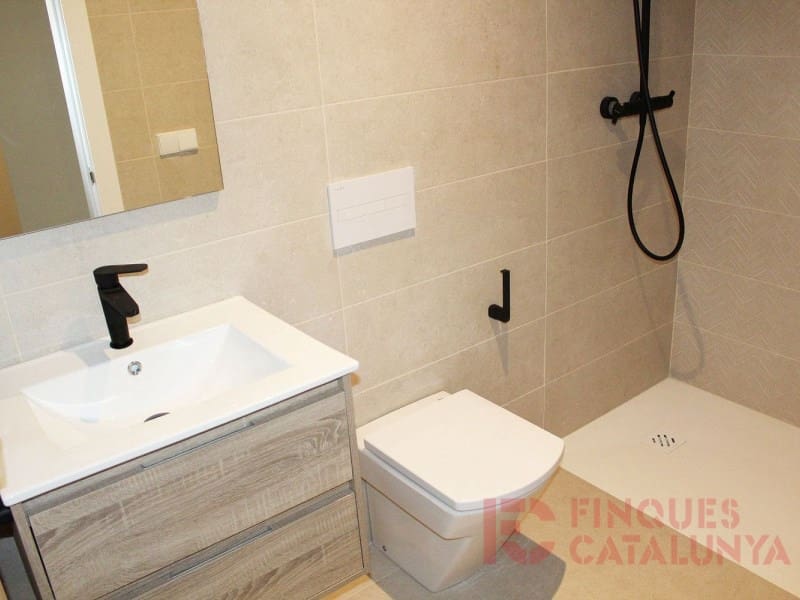 2 makuuhuone Asunto myytävänä paikassa Girona kaupunki mukana 
autotalli - 448 350 € (Ref: 9433540)