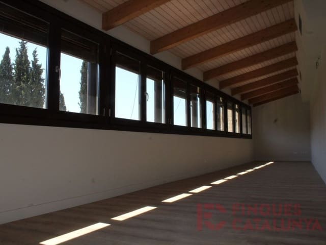 2 makuuhuone Asunto myytävänä paikassa Girona kaupunki mukana 
autotalli - 672 000 € (Ref: 9433541)