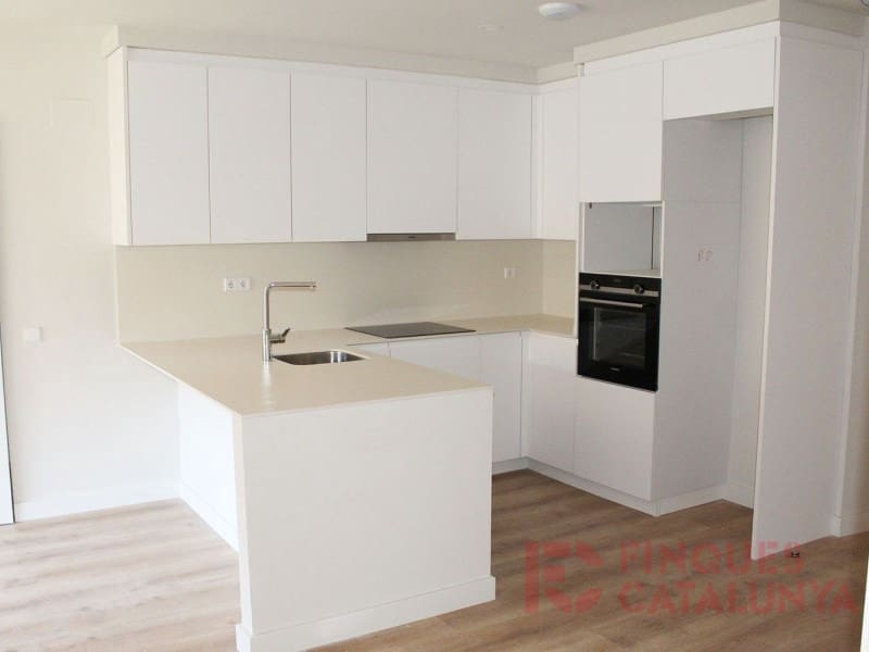 2 makuuhuone Asunto myytävänä paikassa Girona kaupunki mukana 
autotalli - 672 000 € (Ref: 9433541)