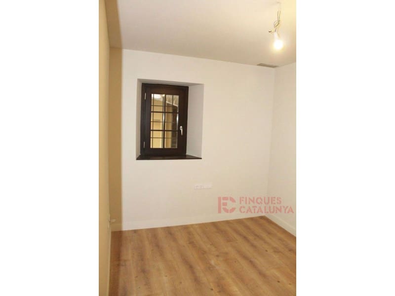 2 makuuhuone Asunto myytävänä paikassa Girona kaupunki mukana 
autotalli - 672 000 € (Ref: 9433541)