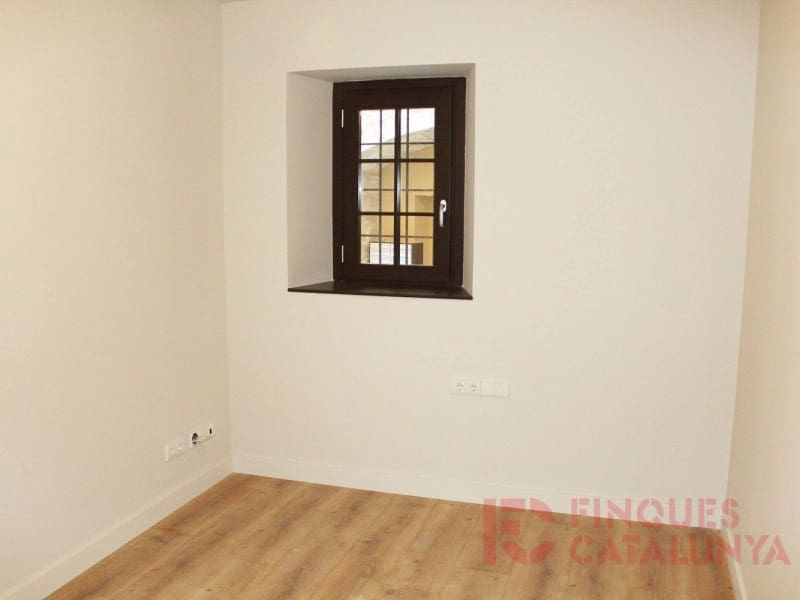 2 makuuhuone Asunto myytävänä paikassa Girona kaupunki mukana 
autotalli - 672 000 € (Ref: 9433541)