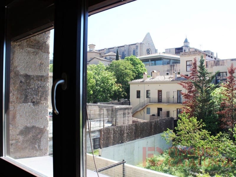 2 makuuhuone Asunto myytävänä paikassa Girona kaupunki mukana 
autotalli - 672 000 € (Ref: 9433541)