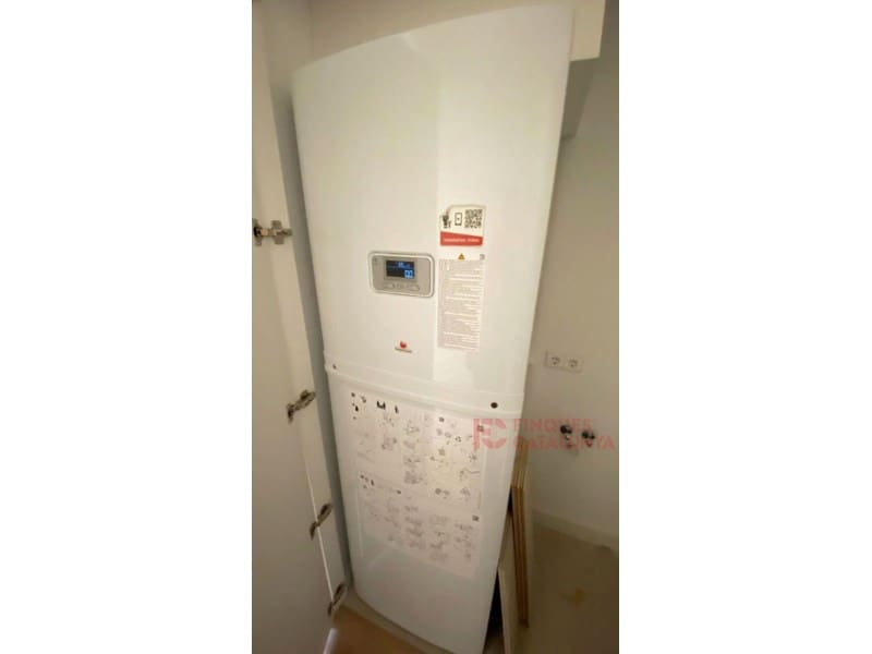 2 makuuhuone Huoneisto myytävänä paikassa Girona kaupunki mukana 
autotalli - 388 500 € (Ref: 9433544)