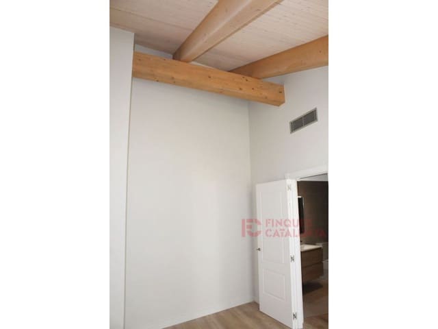 2 makuuhuone Huoneisto myytävänä paikassa Girona kaupunki mukana 
autotalli - 388 500 € (Ref: 9433544)