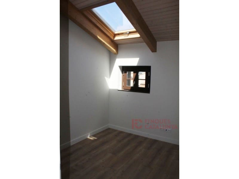 2 makuuhuone Huoneisto myytävänä paikassa Girona kaupunki mukana 
autotalli - 388 500 € (Ref: 9433544)