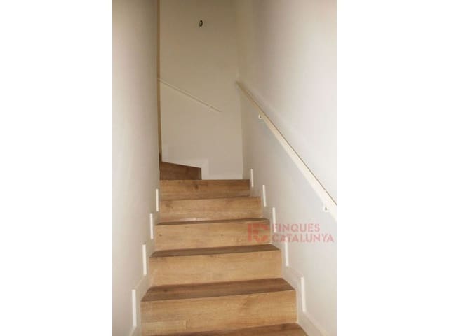 2 makuuhuone Huoneisto myytävänä paikassa Girona kaupunki mukana 
autotalli - 388 500 € (Ref: 9433544)