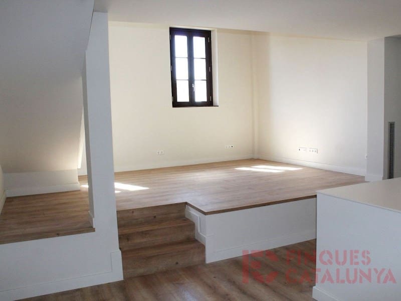 3 makuuhuone Asunto myytävänä paikassa Girona kaupunki mukana 
autotalli - 871 500 € (Ref: 9433545)