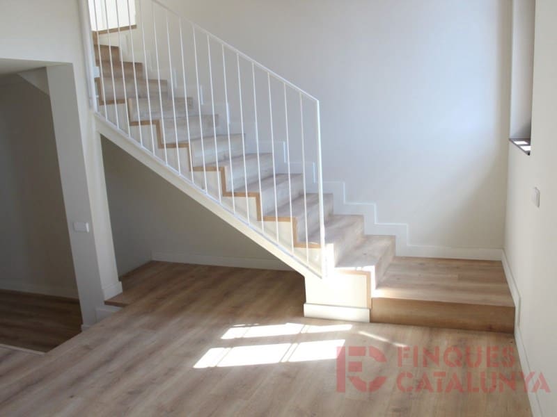 3 makuuhuone Asunto myytävänä paikassa Girona kaupunki mukana 
autotalli - 871 500 € (Ref: 9433545)