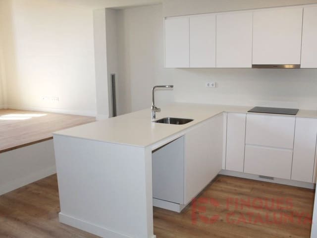 3 makuuhuone Asunto myytävänä paikassa Girona kaupunki mukana 
autotalli - 871 500 € (Ref: 9433545)