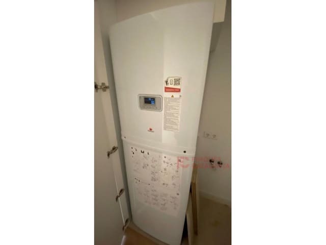 3 makuuhuone Asunto myytävänä paikassa Girona kaupunki mukana 
autotalli - 871 500 € (Ref: 9433545)