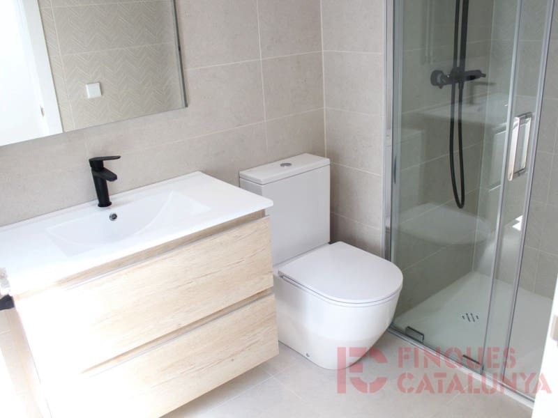 3 makuuhuone Asunto myytävänä paikassa Girona kaupunki mukana 
autotalli - 871 500 € (Ref: 9433545)