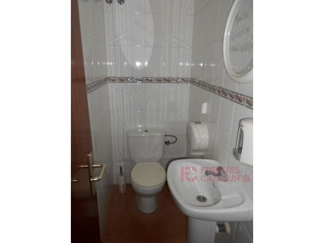 Kommersiell til salgs i Girona by - € 265 000 (Ref: 9433546)