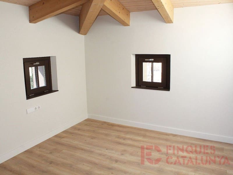 2 makuuhuone Huoneisto myytävänä paikassa Girona kaupunki mukana 
autotalli - 540 750 € (Ref: 9433547)