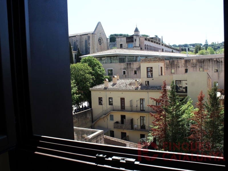 2 makuuhuone Huoneisto myytävänä paikassa Girona kaupunki mukana 
autotalli - 540 750 € (Ref: 9433547)