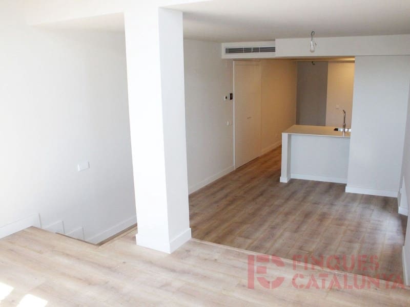 4 sypialnia Apartament na sprzedaż w Miasto Girona z garażem - 819 000 € (Ref: 9433548)
