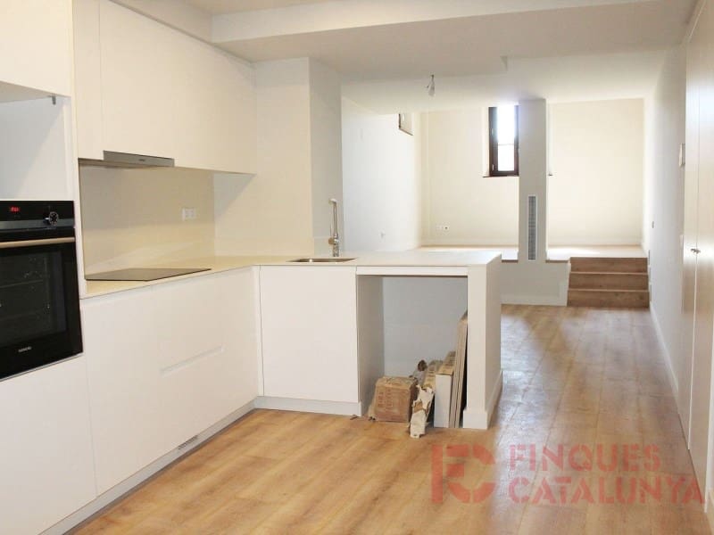 4 sypialnia Apartament na sprzedaż w Miasto Girona z garażem - 819 000 € (Ref: 9433548)