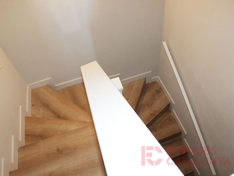 4 sypialnia Apartament na sprzedaż w Miasto Girona z garażem - 819 000 € (Ref: 9433548)