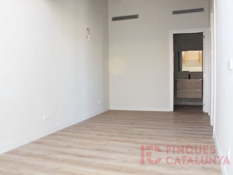 4 sypialnia Apartament na sprzedaż w Miasto Girona z garażem - 819 000 € (Ref: 9433548)