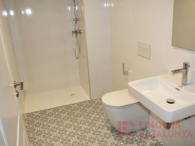 4 sypialnia Apartament na sprzedaż w Miasto Girona z garażem - 819 000 € (Ref: 9433548)