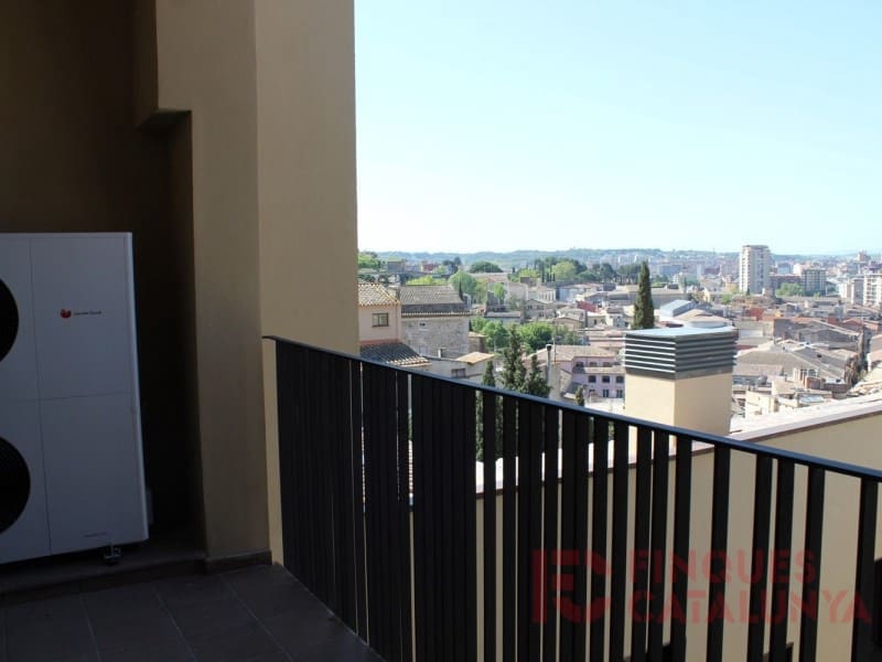 4 sypialnia Apartament na sprzedaż w Miasto Girona z garażem - 819 000 € (Ref: 9433548)