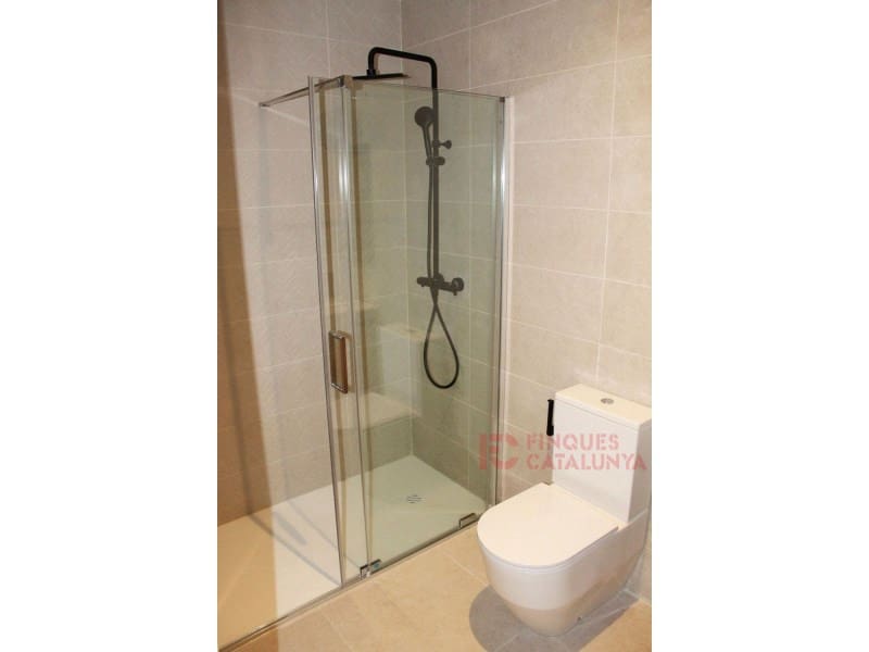 4 sypialnia Apartament na sprzedaż w Miasto Girona z garażem - 819 000 € (Ref: 9433548)