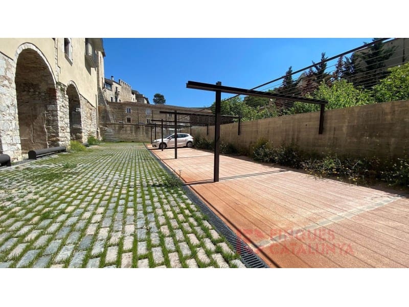 4 sypialnia Apartament na sprzedaż w Miasto Girona z garażem - 819 000 € (Ref: 9433548)