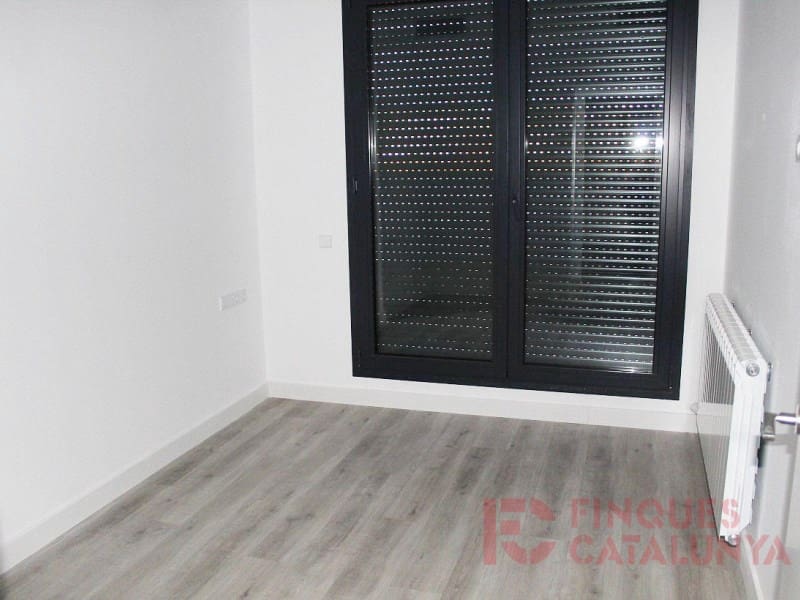 2 sovrum Lägenhet till salu i Girona stad med garage - 370 000 € (Ref: 9433549)