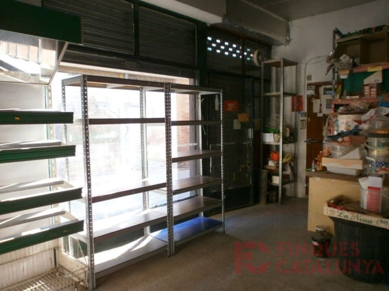 Commercieel te koop in Gerona stad - € 67.999 (Ref: 9433551)