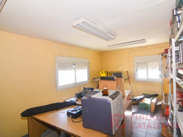 Commercieel te koop in Bescanó - € 675.000 (Ref: 9433552)