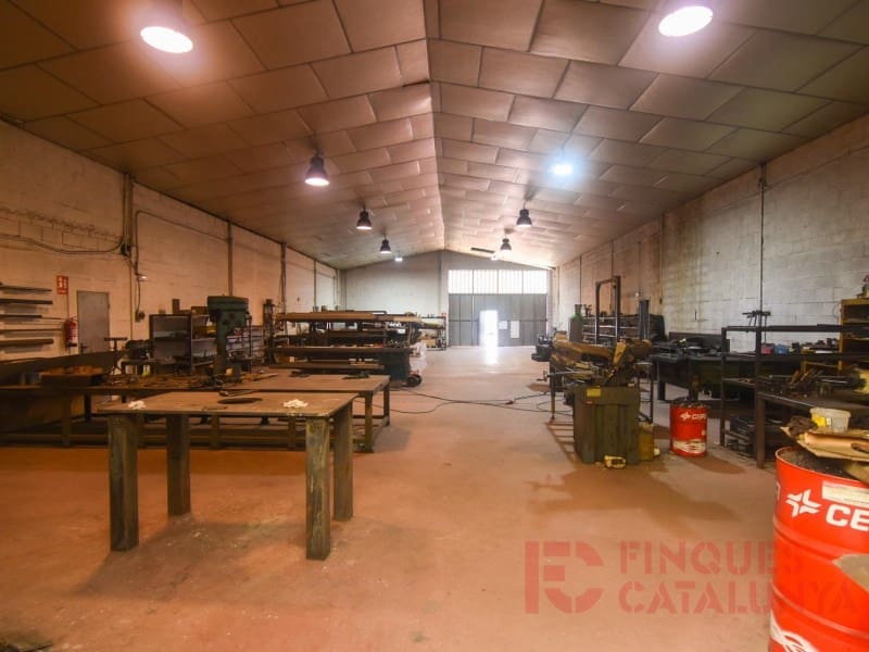 Commercieel te koop in Bescano - € 675.000 (Ref: 9433552)