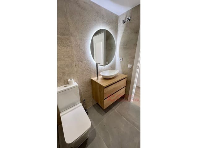 3 soveværelse Lejlighed til salg i Girona by med garage - € 398.000 (Ref: 9433555)