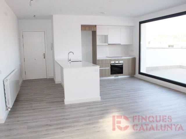 2 soveværelse Lejlighed til salg i Girona by med garage - € 380.000 (Ref: 9433557)