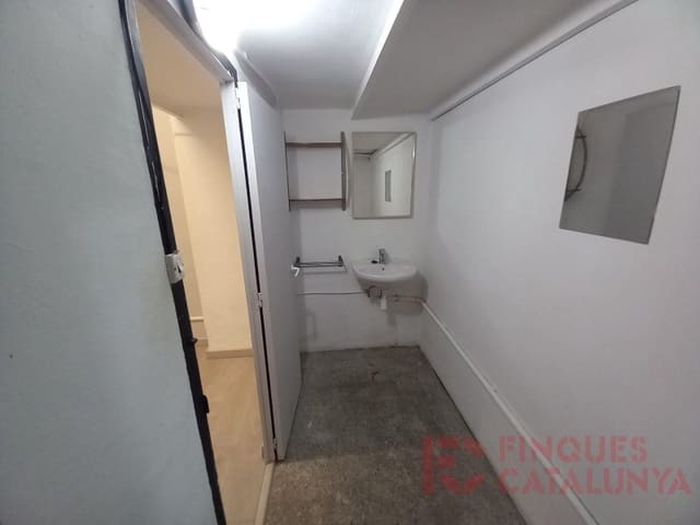 Comercial para venda em Girona cidade com garagem - 150 000 € (Ref: 9433560)