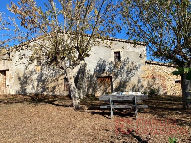 5 makuuhuone Maalaistalo myytävänä paikassa Cassa de la Selva mukana 
autotalli - 2 000 000 € (Ref: 9433561)