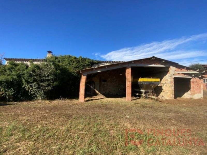 5 makuuhuone Maalaistalo myytävänä paikassa Cassa de la Selva mukana 
autotalli - 2 000 000 € (Ref: 9433561)