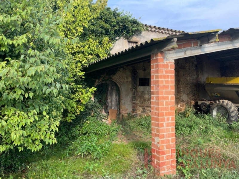 5 makuuhuone Maalaistalo myytävänä paikassa Cassa de la Selva mukana 
autotalli - 2 000 000 € (Ref: 9433561)