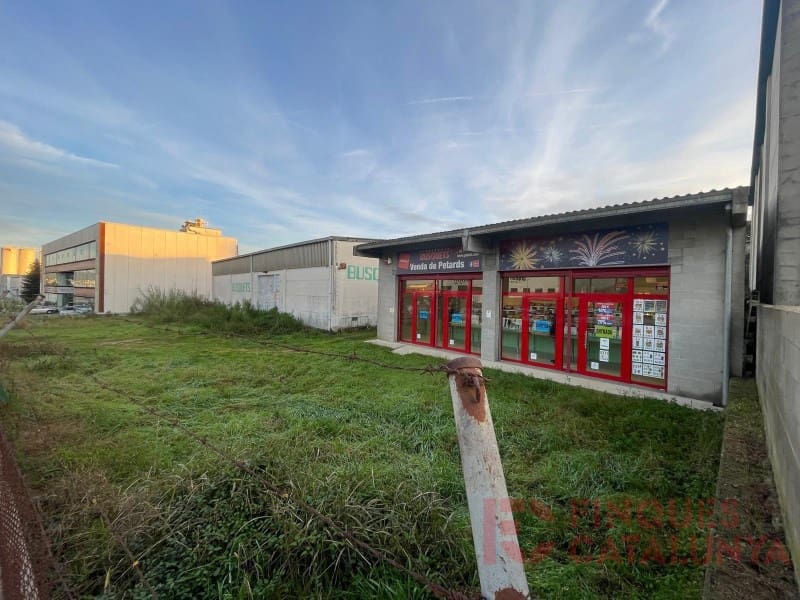 Commercial for rent in Riudellots de la Selva - € 4,000 (Ref: 9433564)
