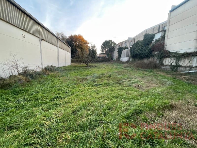 Commercial for rent in Riudellots de la Selva - € 4,000 (Ref: 9433564)