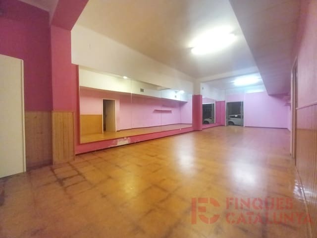 Kommersiell til salgs i Salt - € 200 000 (Ref: 9433566)