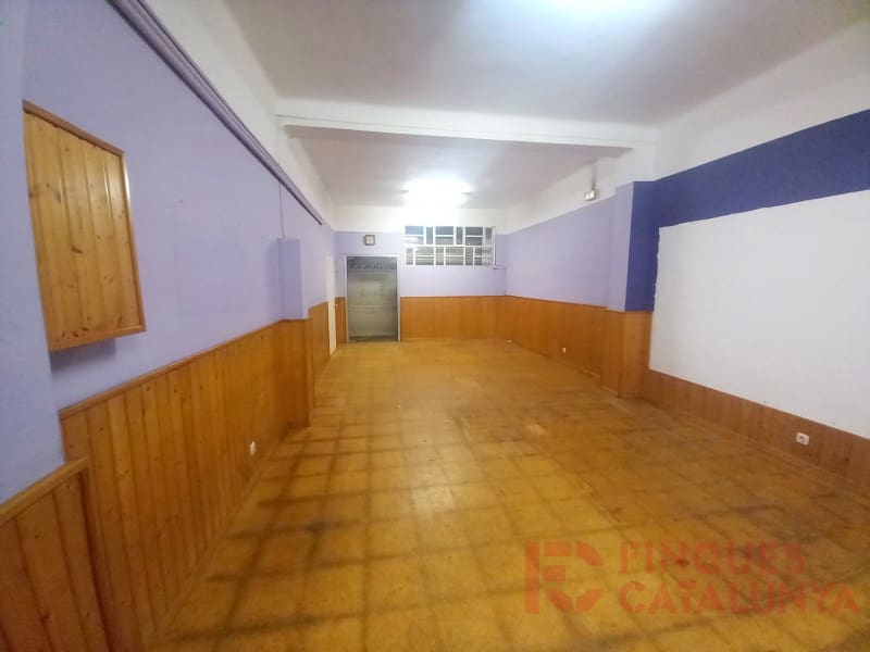 Commercieel te koop in Salt - € 200.000 (Ref: 9433566)