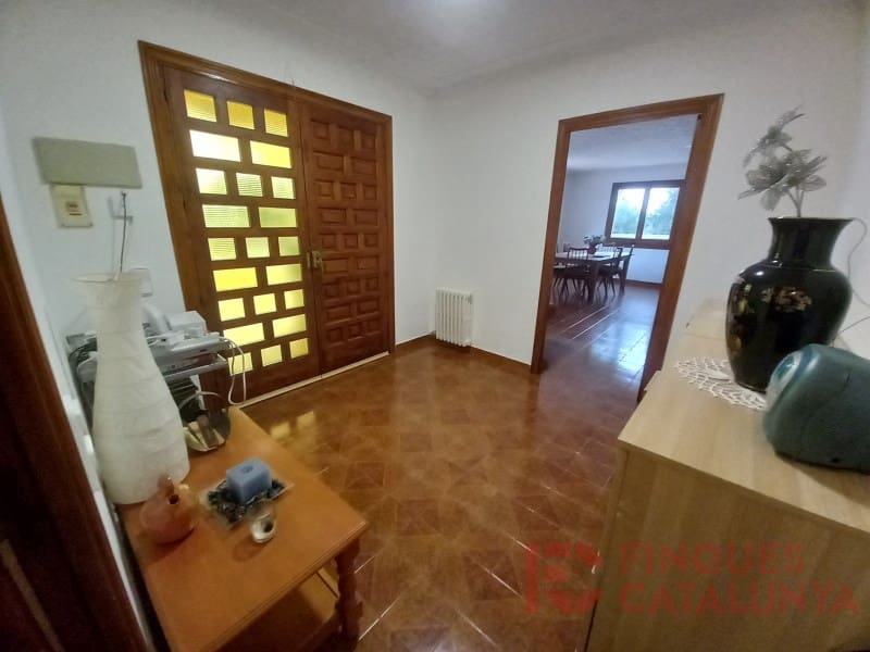 4 sypialnia Finka/Dom wiejski na sprzedaż w Llambilles z garażem - 642 950 € (Ref: 9433567)