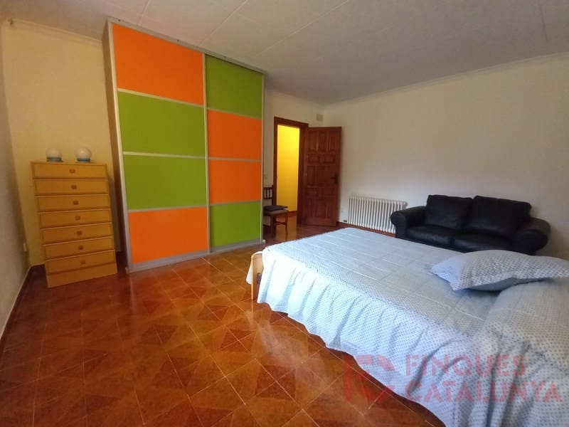 4 sypialnia Finka/Dom wiejski na sprzedaż w Llambilles z garażem - 642 950 € (Ref: 9433567)