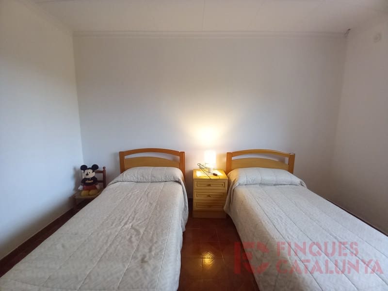 4 sypialnia Finka/Dom wiejski na sprzedaż w Llambilles z garażem - 642 950 € (Ref: 9433567)