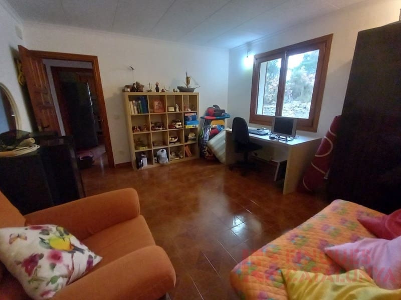 4 sypialnia Finka/Dom wiejski na sprzedaż w Llambilles z garażem - 642 950 € (Ref: 9433567)