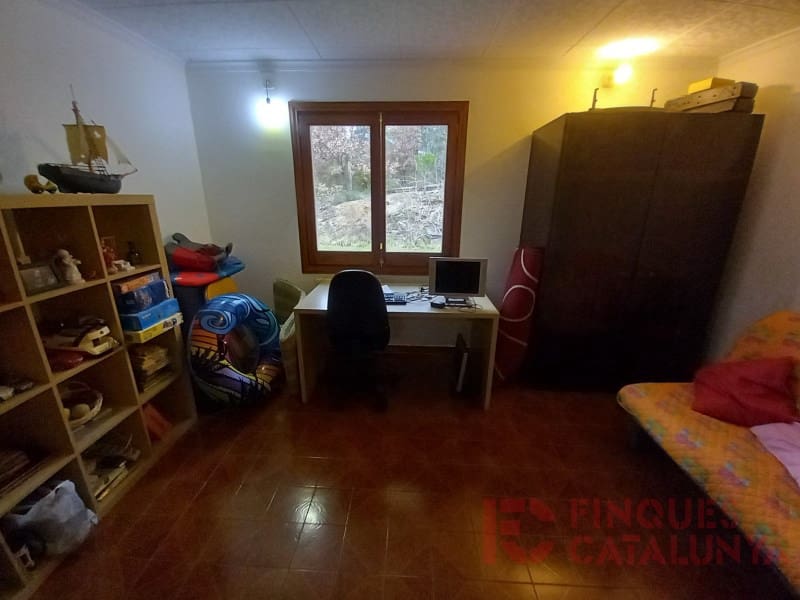 4 sypialnia Finka/Dom wiejski na sprzedaż w Llambilles z garażem - 642 950 € (Ref: 9433567)