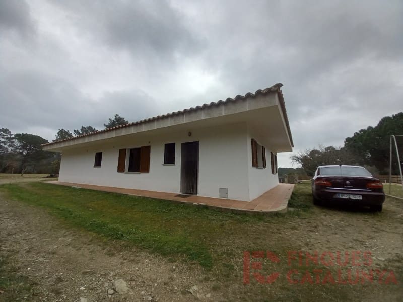 4 sypialnia Finka/Dom wiejski na sprzedaż w Llambilles z garażem - 642 950 € (Ref: 9433567)