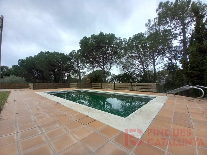 4 sypialnia Finka/Dom wiejski na sprzedaż w Llambilles z garażem - 642 950 € (Ref: 9433567)