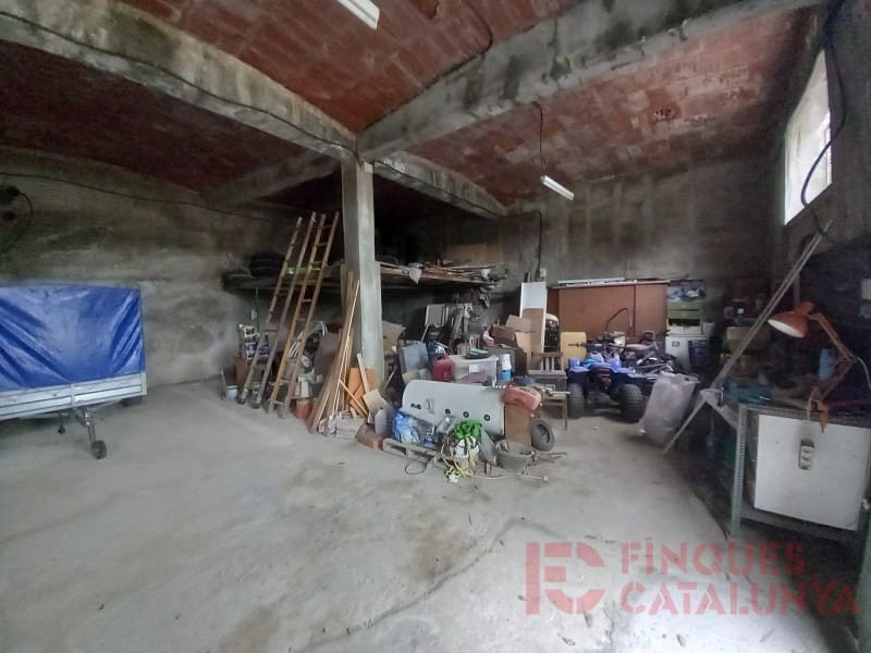 4 sypialnia Finka/Dom wiejski na sprzedaż w Llambilles z garażem - 642 950 € (Ref: 9433567)