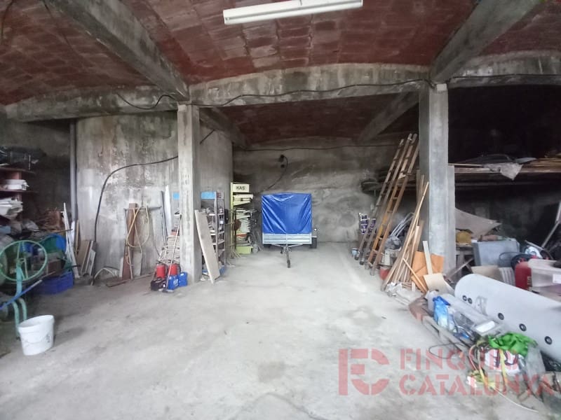 4 sypialnia Finka/Dom wiejski na sprzedaż w Llambilles z garażem - 642 950 € (Ref: 9433567)