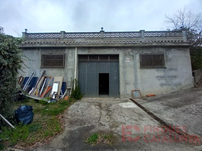 4 sypialnia Finka/Dom wiejski na sprzedaż w Llambilles z garażem - 642 950 € (Ref: 9433567)